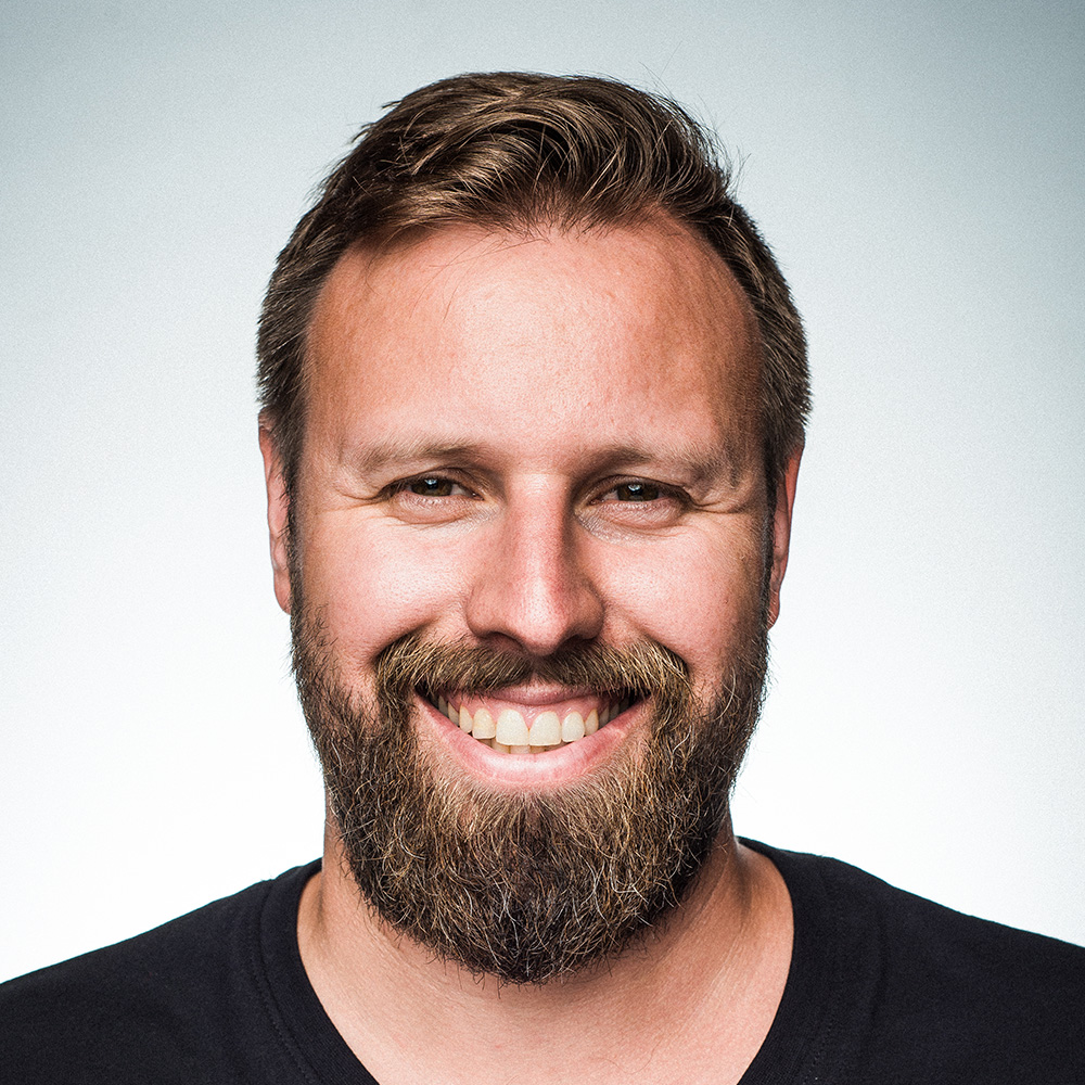 Leie komiker Jon Hægland til firmafest