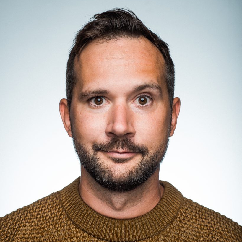 Tor Inge Ulveseth er en komiker og tryllekunstner du kan booke til ditt firmaarrangement